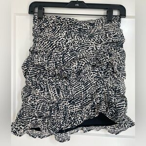 Stradivarius ruched mini skirt in black print, Small